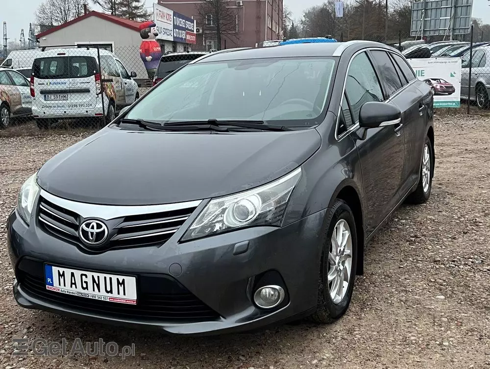 TOYOTA Avensis 2.0 D-4D Premium