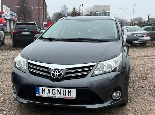 TOYOTA Avensis 2.0 D-4D Premium