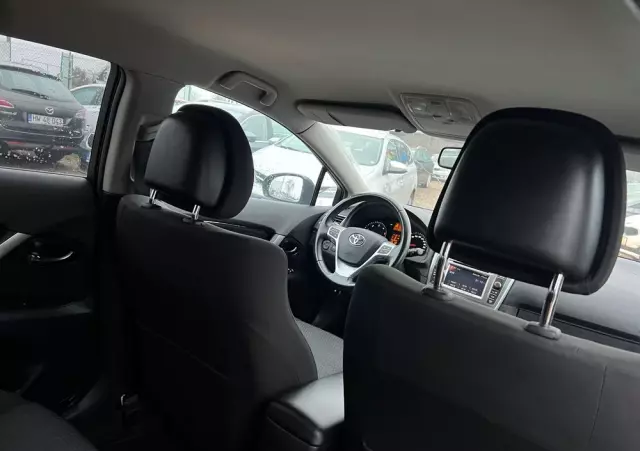 TOYOTA Avensis 2.0 D-4D Premium