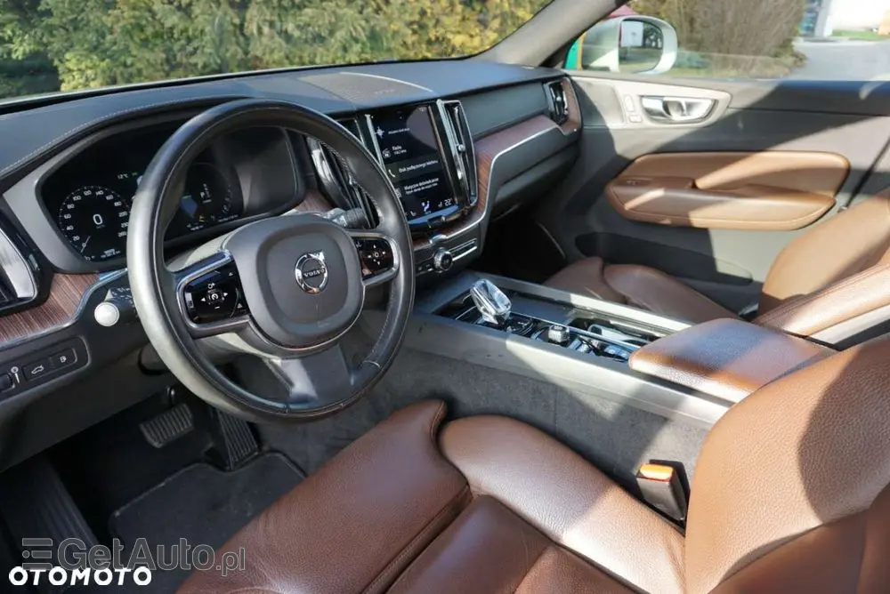 VOLVO XC 60 