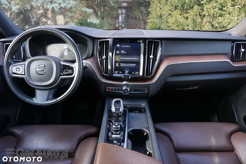 VOLVO XC 60 