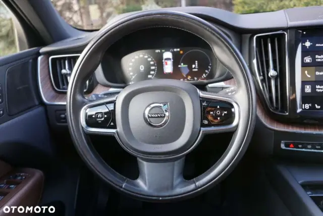 VOLVO XC 60 