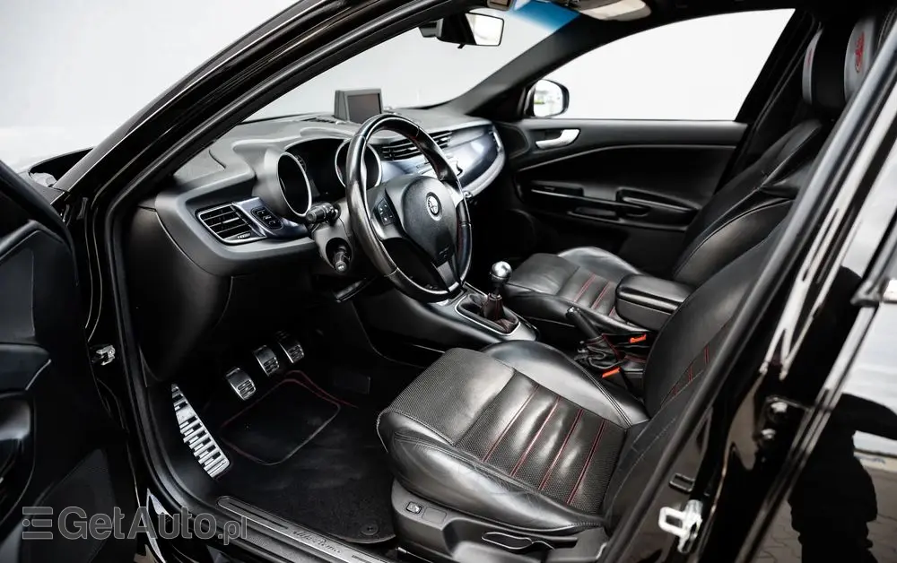 ALFA ROMEO Giulietta 1750 TBi Quadrifoglio Verde