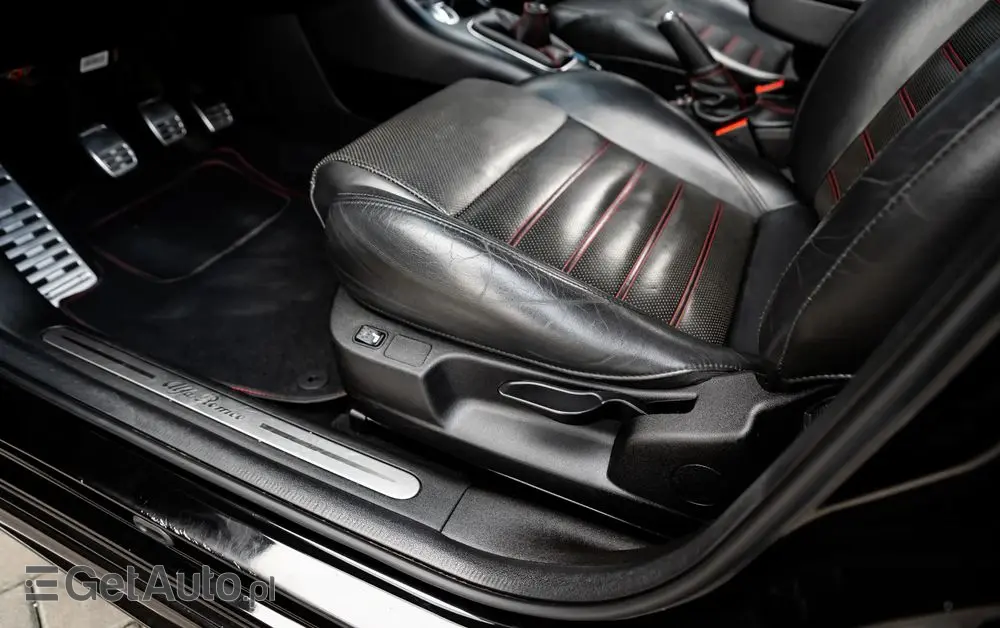 ALFA ROMEO Giulietta 1750 TBi Quadrifoglio Verde