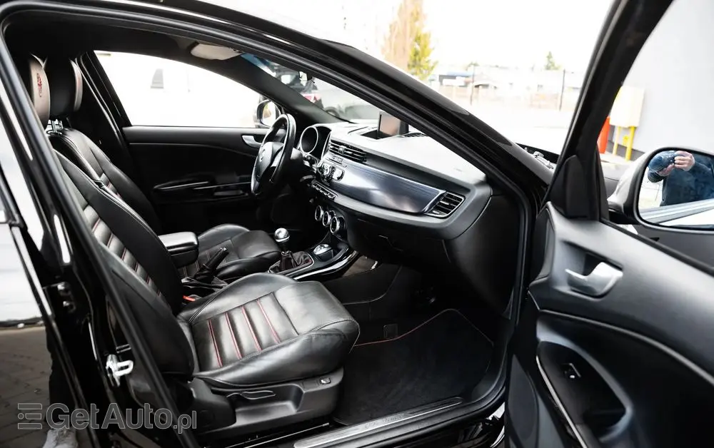 ALFA ROMEO Giulietta 1750 TBi Quadrifoglio Verde