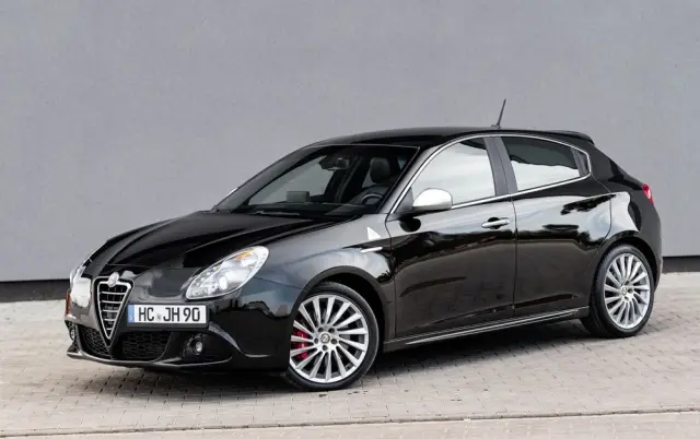 ALFA ROMEO Giulietta 1750 TBi Quadrifoglio Verde