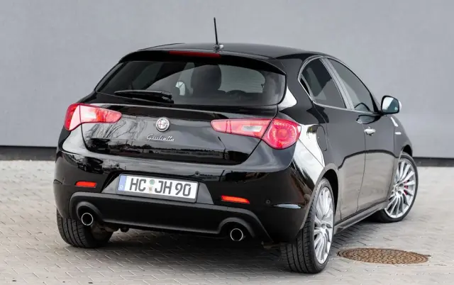 ALFA ROMEO Giulietta 1750 TBi Quadrifoglio Verde