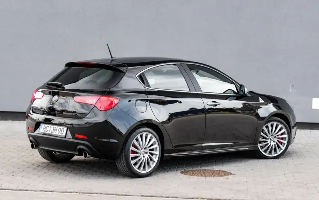ALFA ROMEO Giulietta 1750 TBi Quadrifoglio Verde