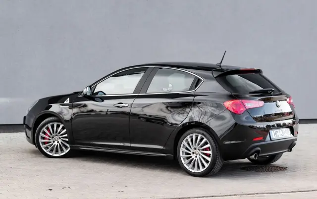 ALFA ROMEO Giulietta 1750 TBi Quadrifoglio Verde