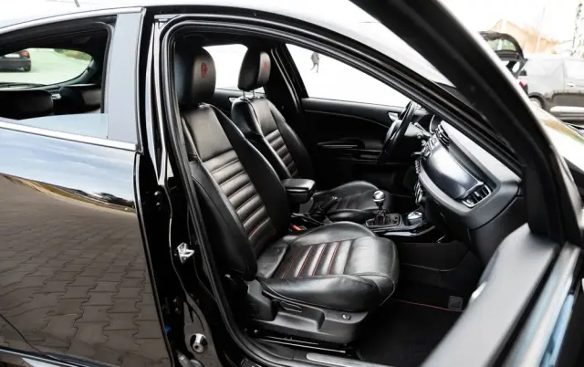 ALFA ROMEO Giulietta 1750 TBi Quadrifoglio Verde