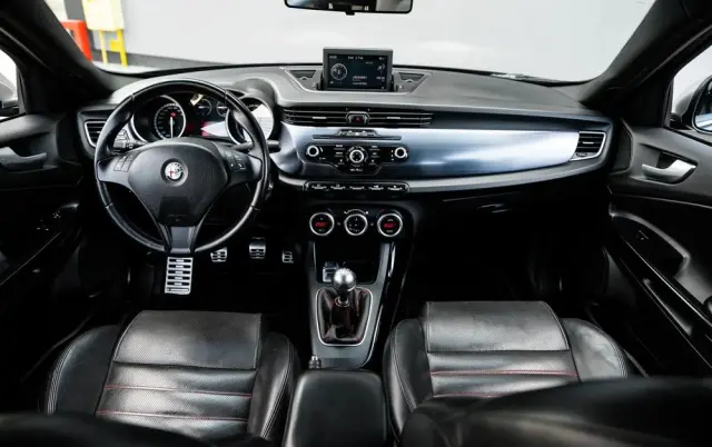 ALFA ROMEO Giulietta 1750 TBi Quadrifoglio Verde