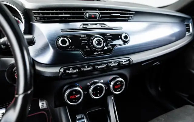 ALFA ROMEO Giulietta 1750 TBi Quadrifoglio Verde