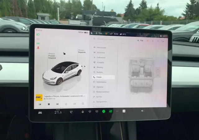 TESLA Model 3 
