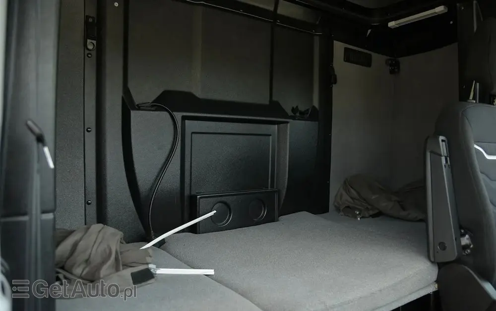 IVECO Iveco DAILY 35-180 Mroźnia +25/-25 * 7 PALET * THERMOK V300 MAX * Salon PL HIMATIC 