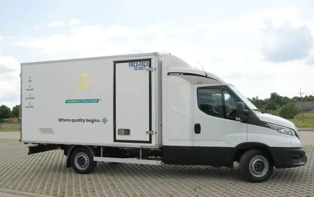 IVECO Iveco DAILY 35-180 Mroźnia +25/-25 * 7 PALET * THERMOK V300 MAX * Salon PL HIMATIC 