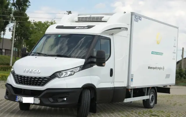 IVECO Iveco DAILY 35-180 Mroźnia +25/-25 * 7 PALET * THERMOK V300 MAX * Salon PL HIMATIC 