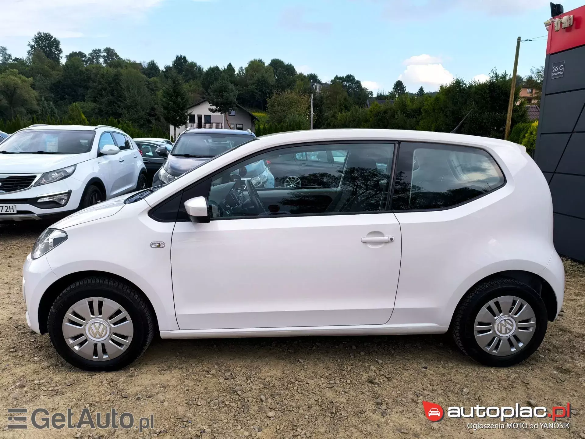 VOLKSWAGEN Up! 
