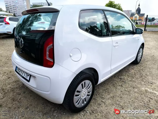 VOLKSWAGEN Up! 