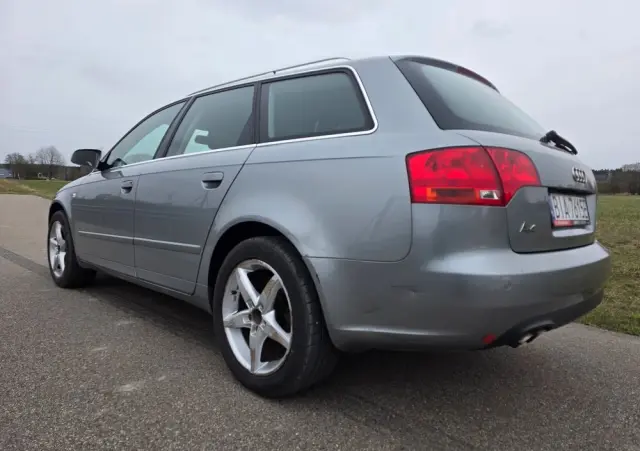 AUDI A4 Avant 2.0 TDI DPF