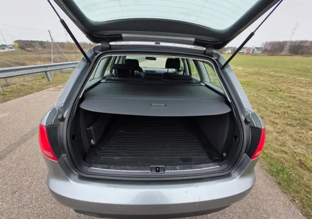 AUDI A4 Avant 2.0 TDI DPF