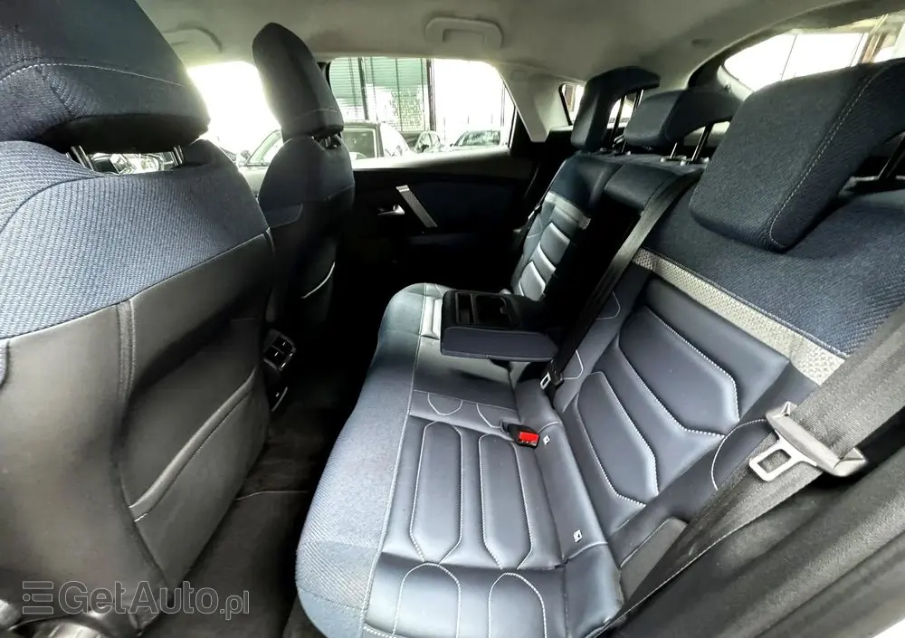 CITROËN C4 1.2 PureTech Shine S&S EAT8