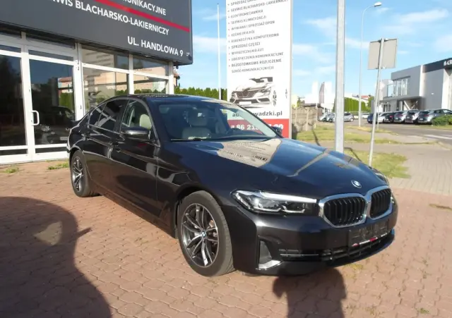 BMW Seria 5 520d Luxury Line