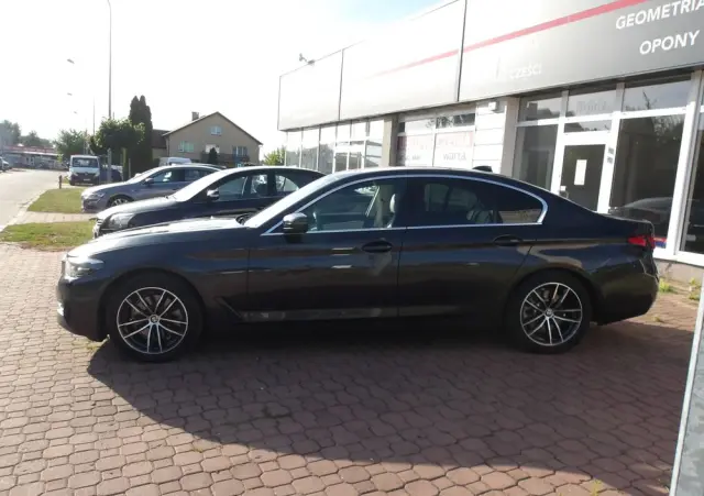 BMW Seria 5 520d Luxury Line