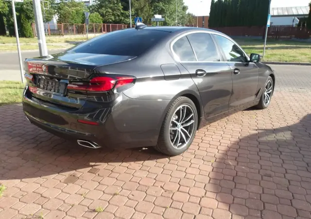 BMW Seria 5 520d Luxury Line