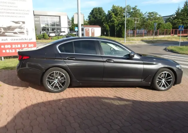BMW Seria 5 520d Luxury Line