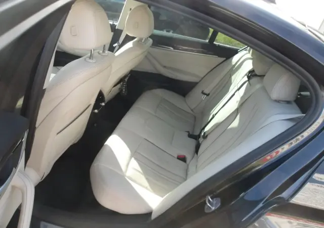 BMW Seria 5 520d Luxury Line