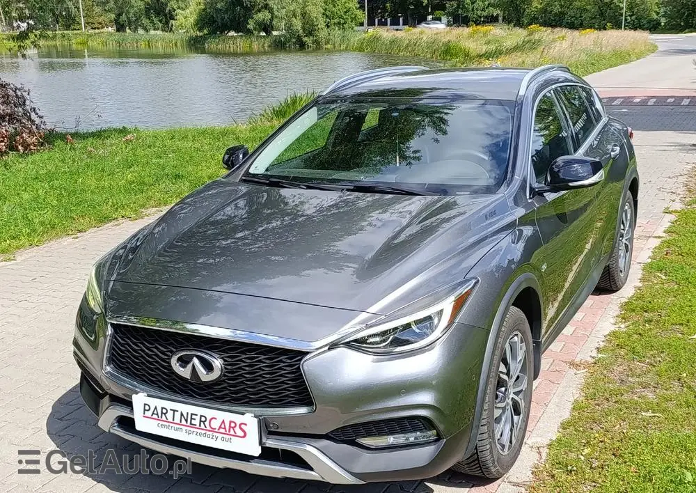 INFINITI QX30 2.0t DCT AWD Premium
