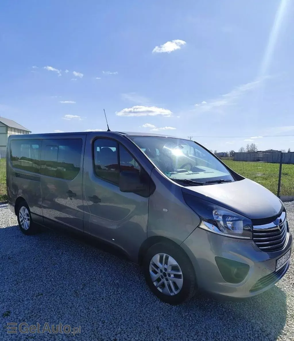 OPEL Vivaro 