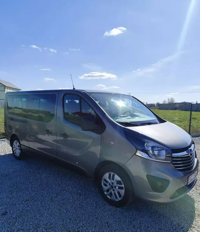 OPEL Vivaro 