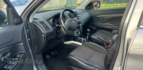 PEUGEOT 4008 