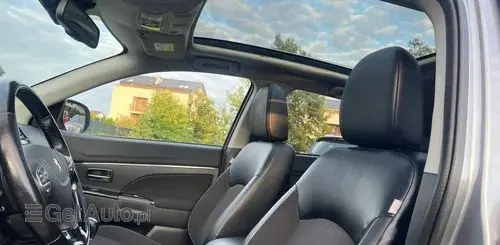PEUGEOT 4008 