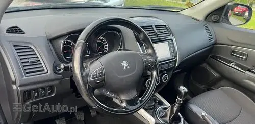 PEUGEOT 4008 