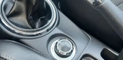 PEUGEOT 4008 