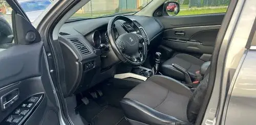 PEUGEOT 4008 