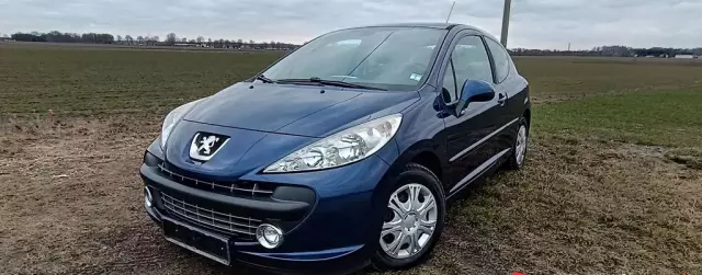 PEUGEOT 207 