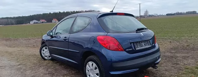 PEUGEOT 207 