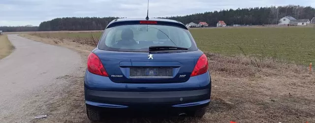 PEUGEOT 207 