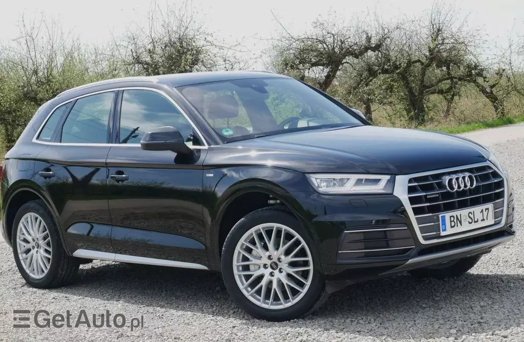 AUDI Q5 
