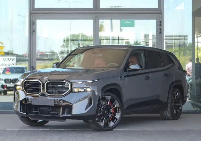 BMW XM PHEV sport