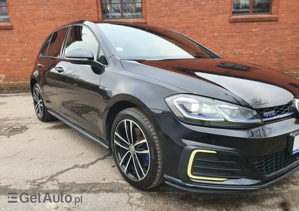 VOLKSWAGEN Golf 1.4 GTE Plug-In-Hybrid DSG