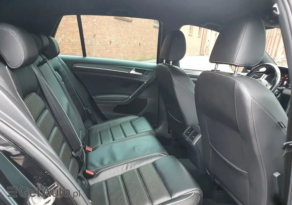 VOLKSWAGEN Golf 1.4 GTE Plug-In-Hybrid DSG