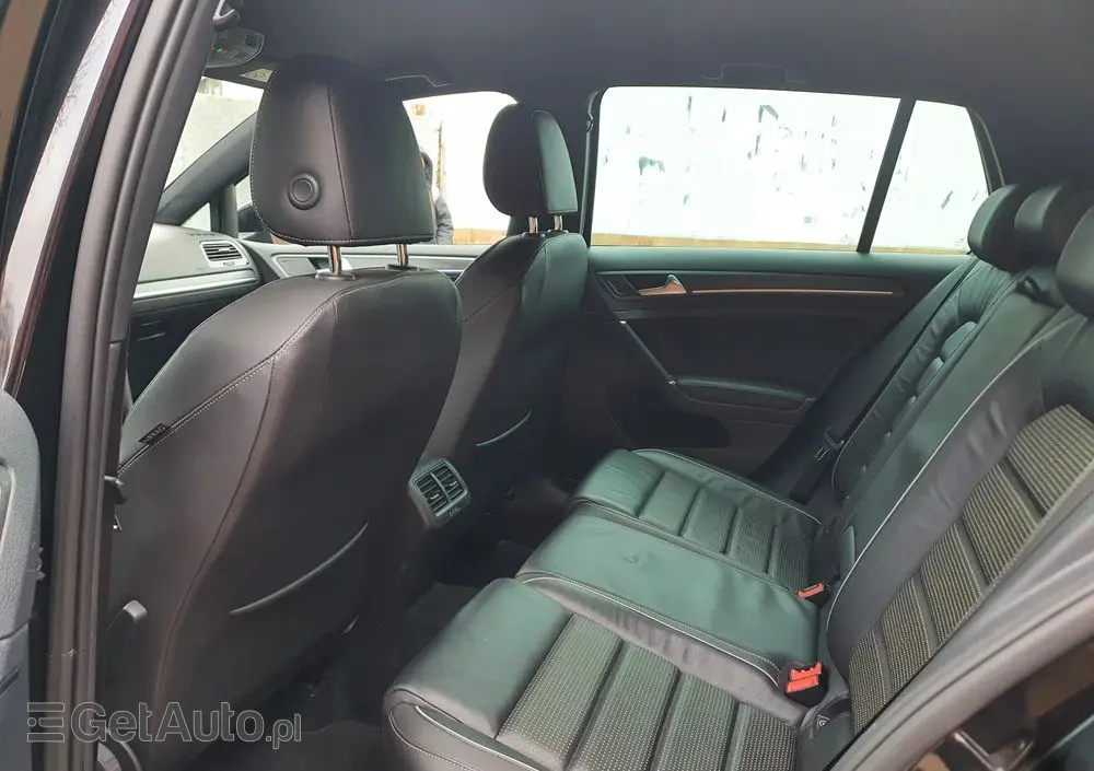 VOLKSWAGEN Golf 1.4 GTE Plug-In-Hybrid DSG