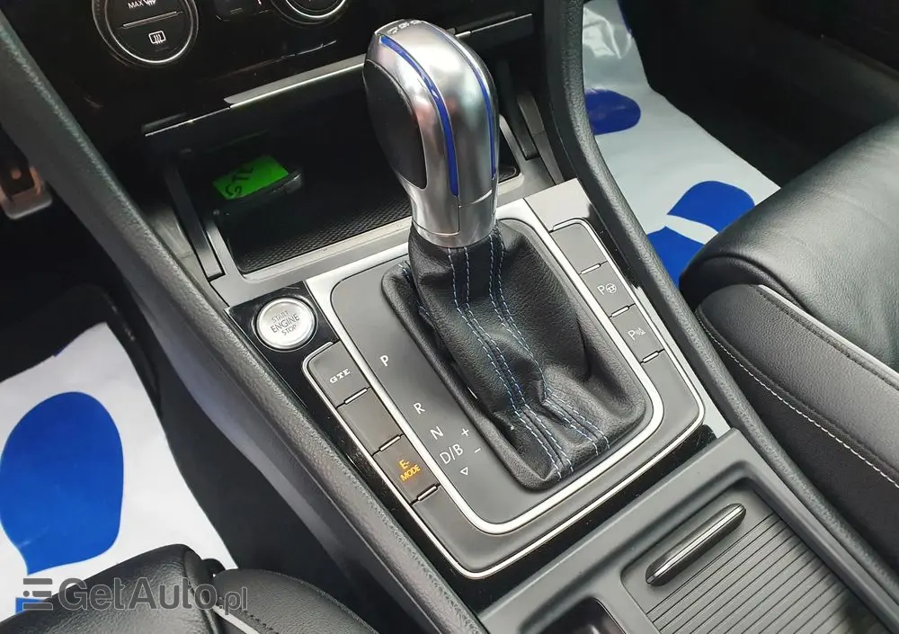 VOLKSWAGEN Golf 1.4 GTE Plug-In-Hybrid DSG