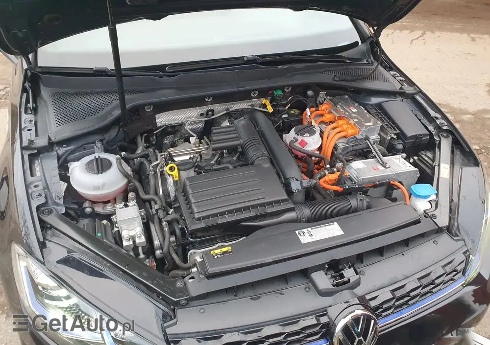 VOLKSWAGEN Golf 1.4 GTE Plug-In-Hybrid DSG