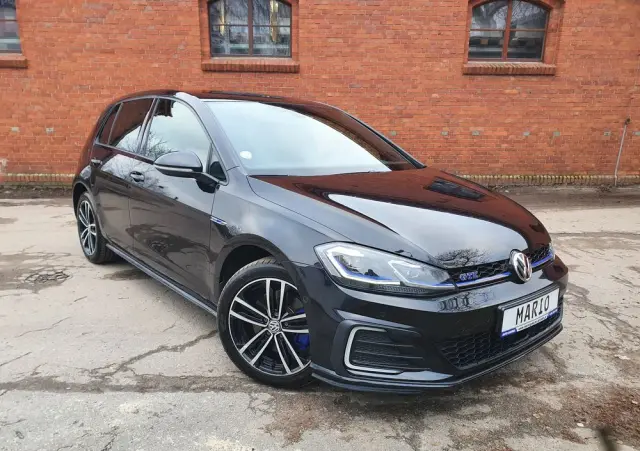 VOLKSWAGEN Golf 1.4 GTE Plug-In-Hybrid DSG