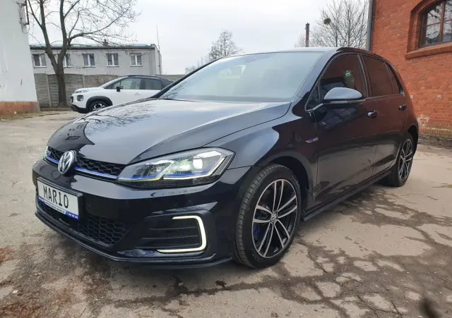 VOLKSWAGEN Golf 1.4 GTE Plug-In-Hybrid DSG